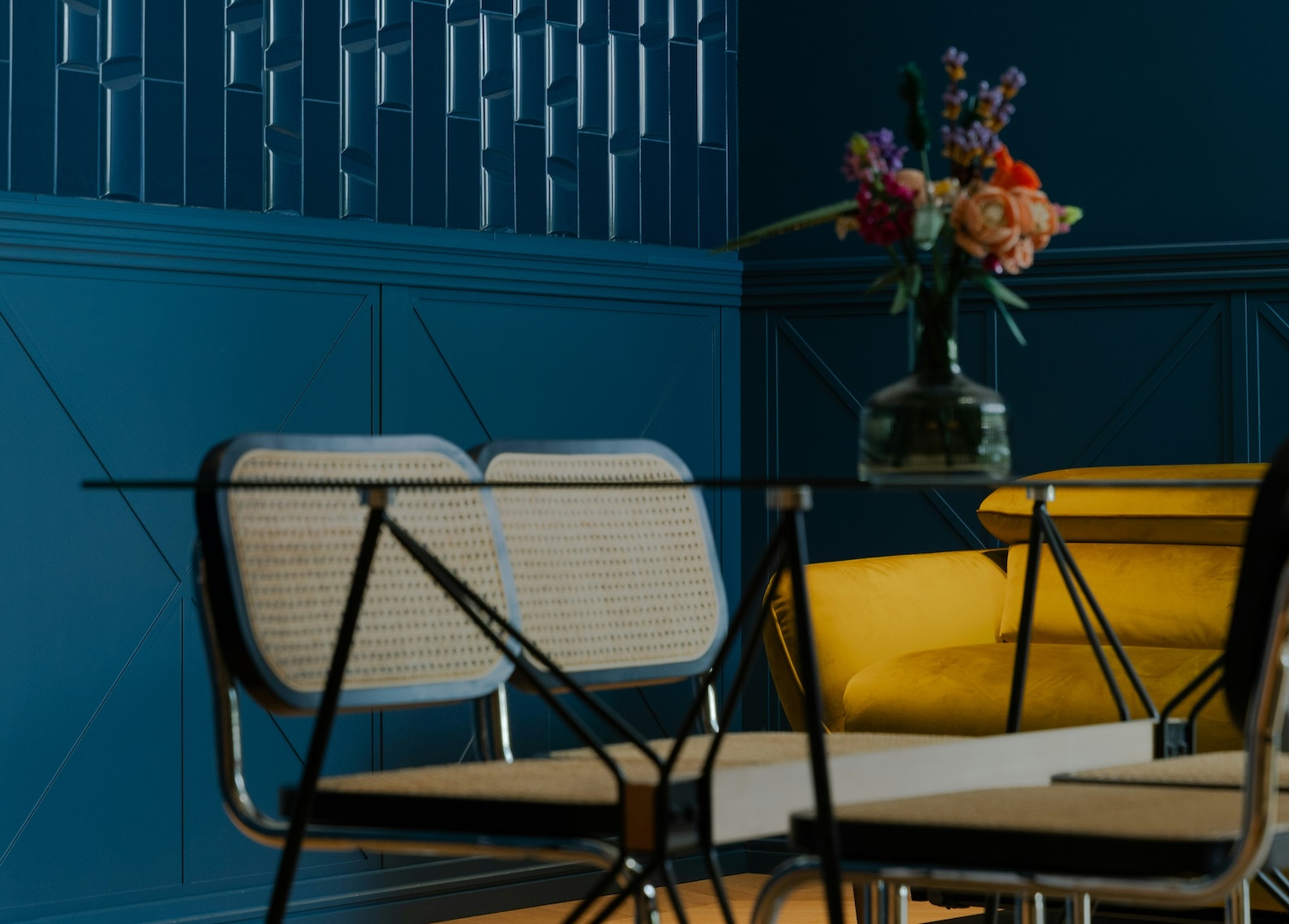 How Interior Designers Incorporate Custom Furniture Design